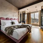Apartment Days - Sunny Riverside *