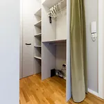 Days - Sunny Riverside Apartment *