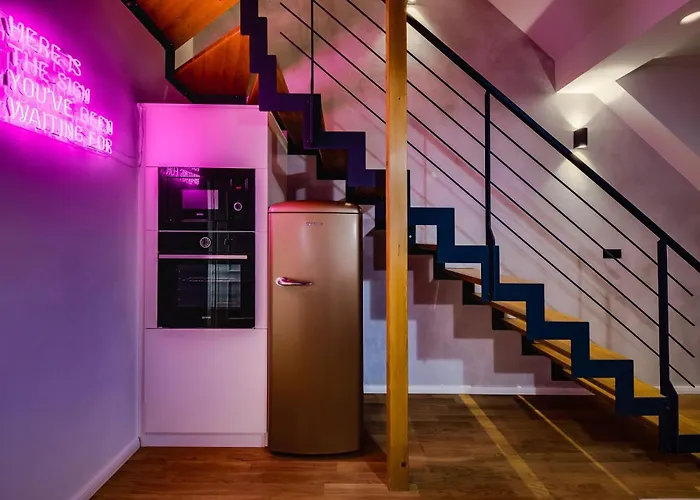Days - Sunny Riverside Apartament Praga