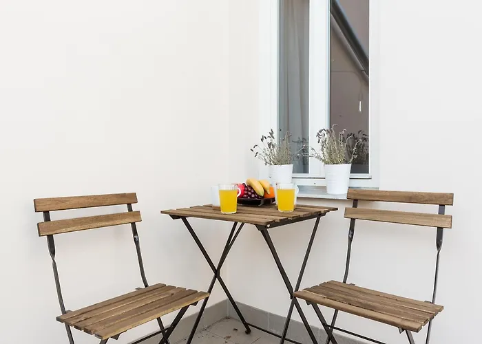 Days - Sunny Riverside Apartament