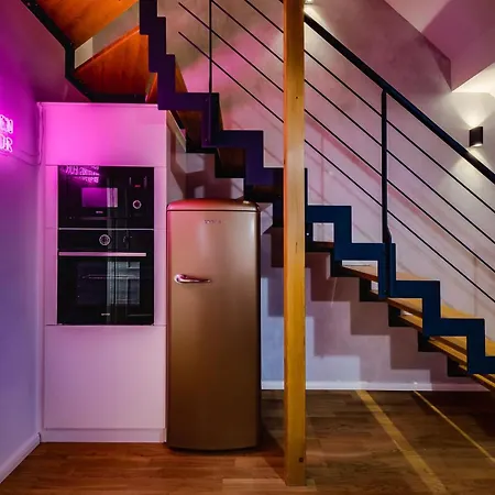 Days - Sunny Riverside With Terraces Appartement Praag