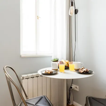 Days - Sunny Riverside With Terraces Appartement